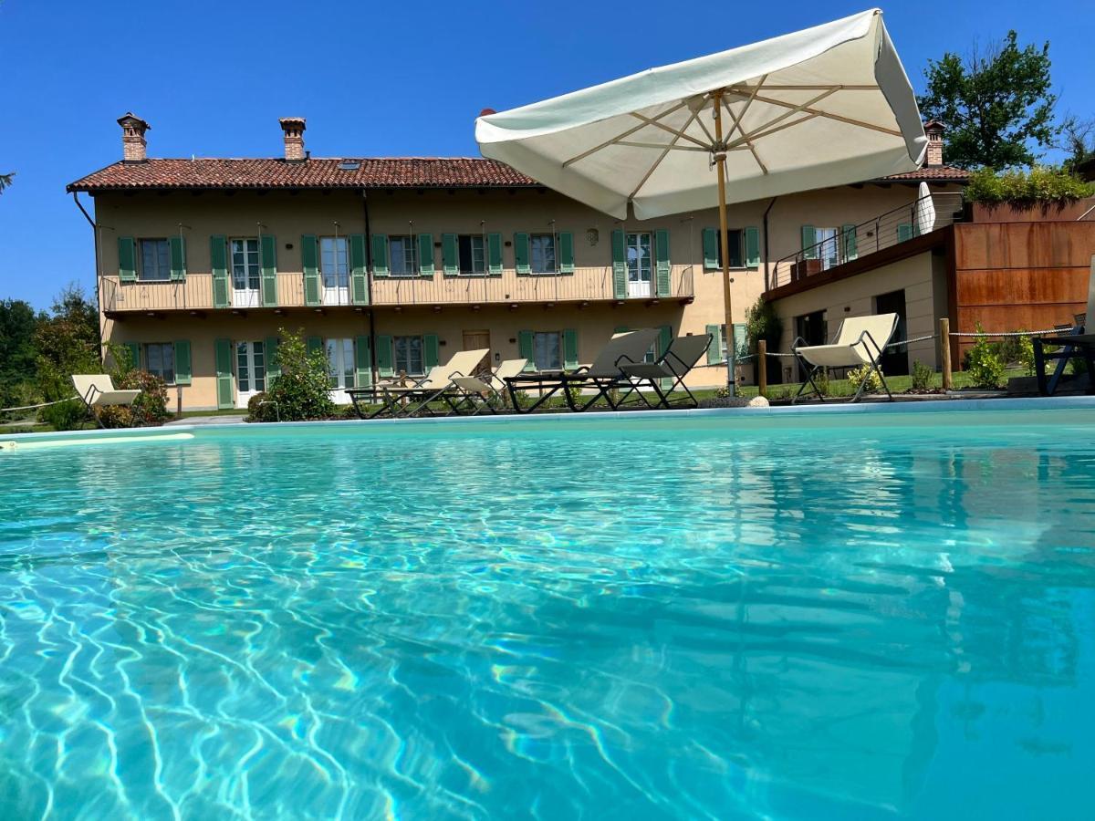 Sangrato 1883 Villa Monteu Roero Buitenkant foto
