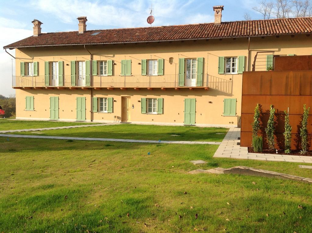 Sangrato 1883 Villa Monteu Roero Buitenkant foto