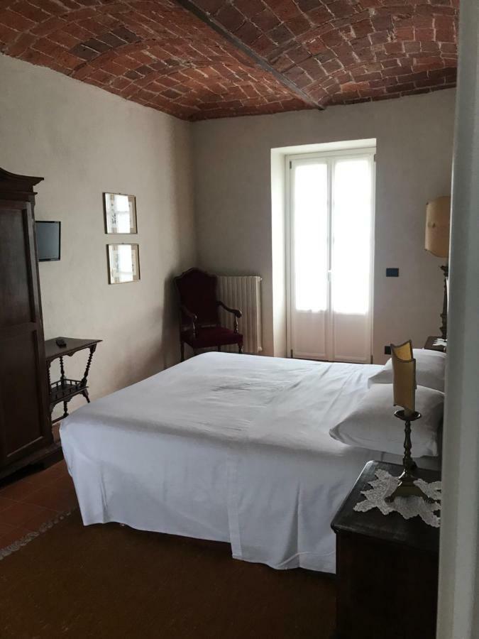 Sangrato 1883 Villa Monteu Roero Buitenkant foto